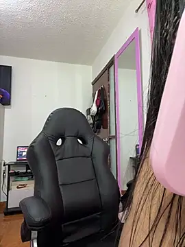 Snapshot of Miichii chatting on 02-19-26, 01:12 Miichii online show from 02-19-26, 01:12