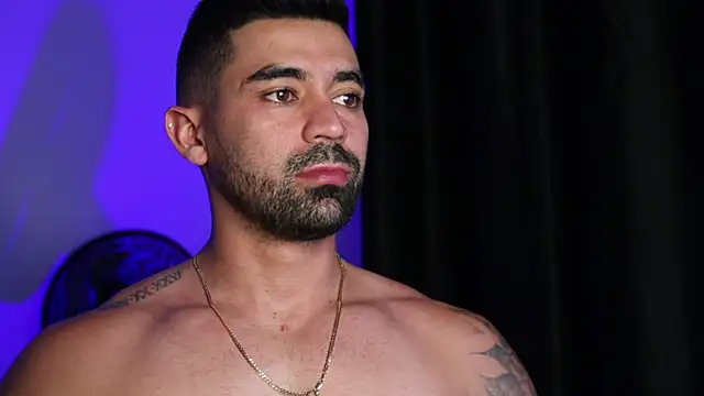 Snapshot of SOY_MIKE chatting on 10-08-25, 09:45 SOY MIKE online show from 10-08-25, 09:45