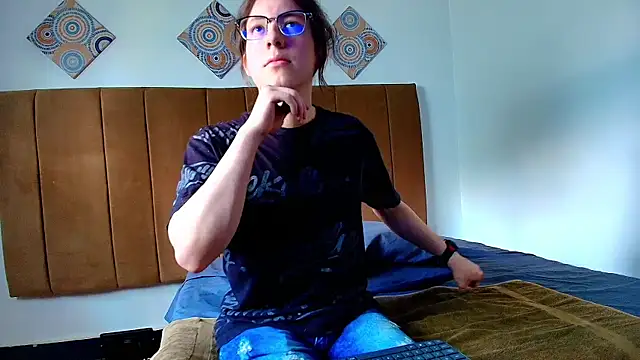 SnowyX  online show from 10-15-25, 08:53