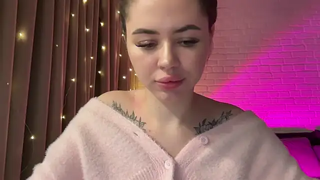 AlmaryKim online show from 01-27-25, 10:16