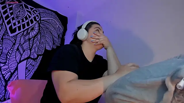 Anny ferrer1 online show from 03-18-26, 09:51