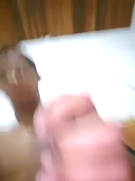 Snapshot of Mikael_1357 chatting on 02-05-26, 04:50 Mikael 1357 online show from 02-05-26, 04:50