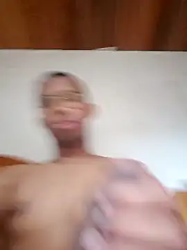 Snapshot of Mikael_1357 chatting on 02-13-26, 08:27 Mikael 1357 online show from 02-13-26, 08:27