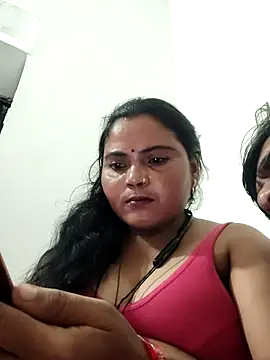 Snapshot of Monalisa22y chatting on 10-21-25, 05:57 Monalisa22y online show from 10-21-25, 05:57