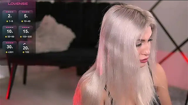 Snapshot of AuroraSins chatting on 10-28-25, 06:06 AuroraSins online show from 10-28-25, 06:06