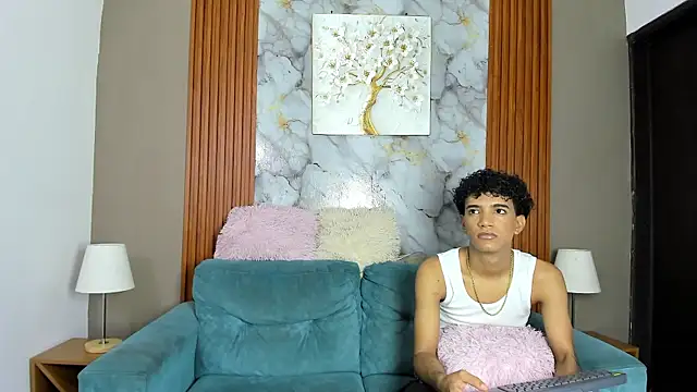 VERY HOT GUYS online show from 04-19-26, 07:18