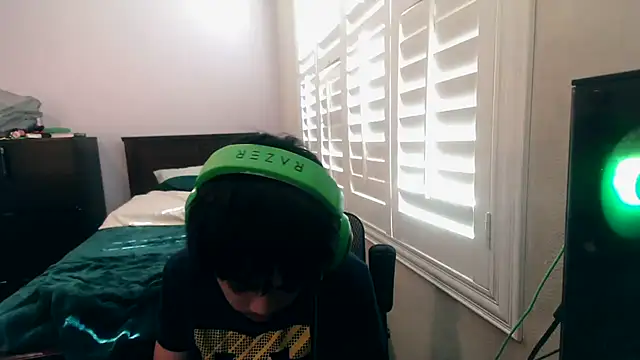 Snapshot of youngasianboy2007 chatting on 10-08-25, 07:44 youngasianboy2007 online show from 10-08-25, 07:44