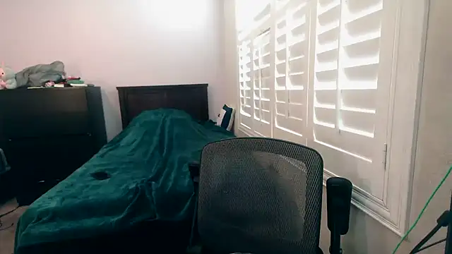 Snapshot of youngasianboy2007 chatting on 10-09-25, 10:52 youngasianboy2007 online show from 10-09-25, 10:52