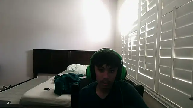 Snapshot of youngasianboy2007 chatting on 03-11-26, 09:10 youngasianboy2007 online show from 03-11-26, 09:10