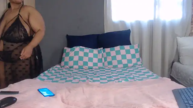 PIXIEBITCHXXX26 online show from 07-05-26, 02:13