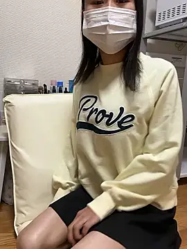 Snapshot of mia2_jp chatting on 11-20-25, 08:14 mia2 jp online show from 11-20-25, 08:14