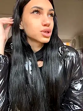 ilariea girl online show from 10-14-25, 06:47