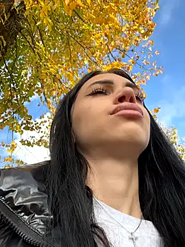 ilariea girl online show from 10-15-25, 07:19