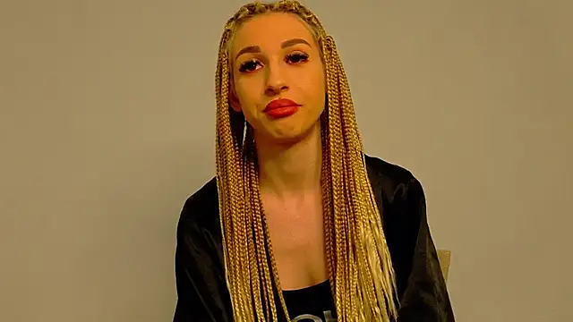 Snapshot of Sia_a chatting on 12-23-25, 06:33 Sia a online show from 12-23-25, 06:33