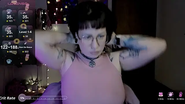 Senorita  Dakota online show from 12-13-25, 10:48