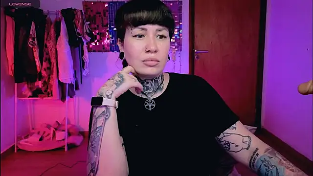 Senorita  Dakota online show from 04-14-26, 09:54