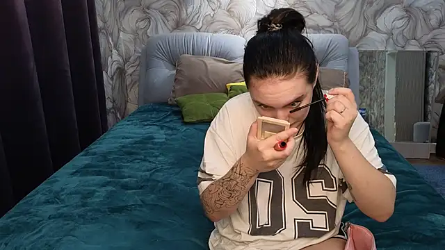 Mary 12 online show from 10-09-25, 08:23