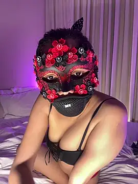 Snapshot of Stefani360 chatting on 12-21-25, 05:09 Stefani360 online show from 12-21-25, 05:09