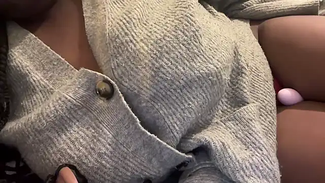 nanaisbackk online show from 10-11-25, 08:40