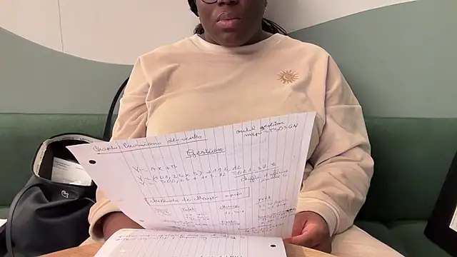 nanaisbackk online show from 12-16-25, 07:35