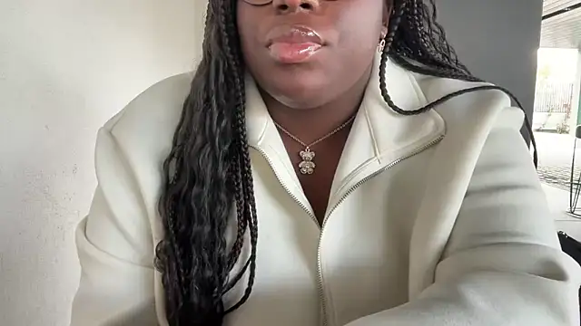 nanaisbackk online show from 12-18-25, 09:59