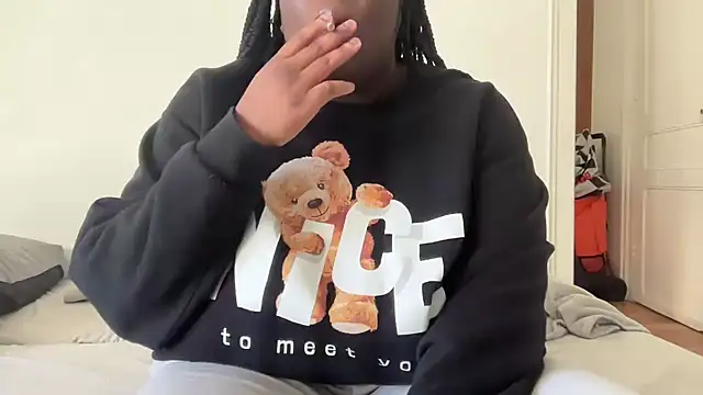 nanaisbackk online show from 04-06-26, 09:32