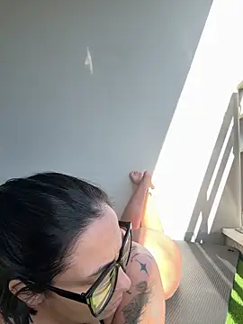 Snapshot of LaPetiteKim chatting on 03-04-26, 01:06 LaPetiteKim online show from 03-04-26, 01:06