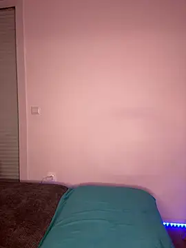 LaPetiteKim online show from 04-20-26, 06:53