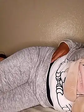 Snapshot of anal_lover90 chatting on 12-20-25, 06:26 anal lover90 online show from 12-20-25, 06:26