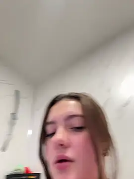 Snapshot of Victoria6989 chatting on 02-03-26, 10:37 Victoria6989 online show from 02-03-26, 10:37