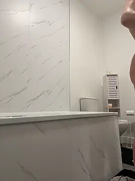 Snapshot of Victoria6989 chatting on 02-22-26, 08:18 Victoria6989 online show from 02-22-26, 08:18