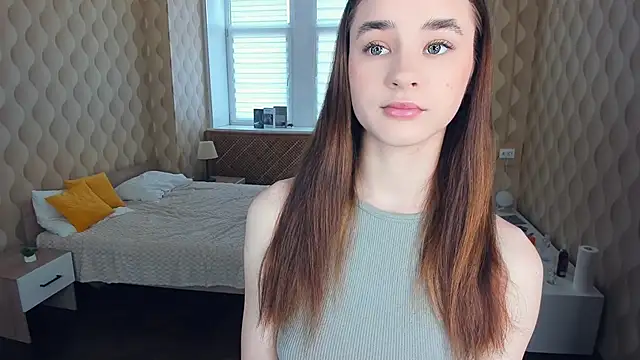 JinnyMcie online show from 10-29-25, 08:16