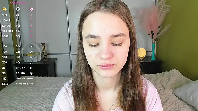 JinnyMcie online show from 03-31-26, 10:04