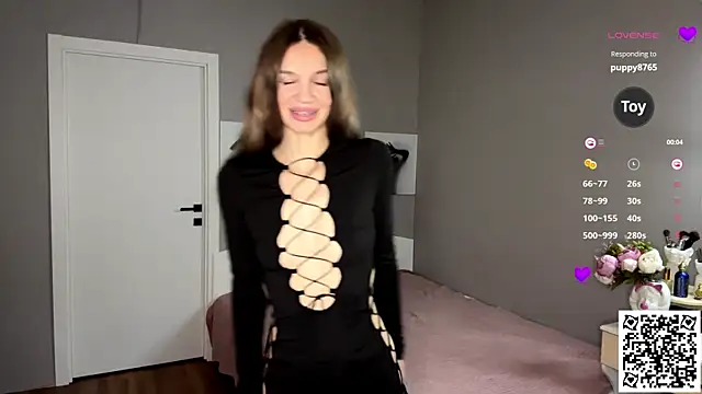 Snapshot of OdaMinty chatting on 11-11-25, 06:57 OdaMinty online show from 11-11-25, 06:57