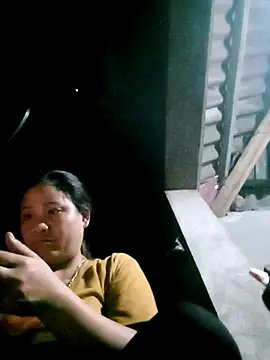 Snapshot of bae-bae chatting on 10-16-25, 11:06 bae-bae online show from 10-16-25, 11:06