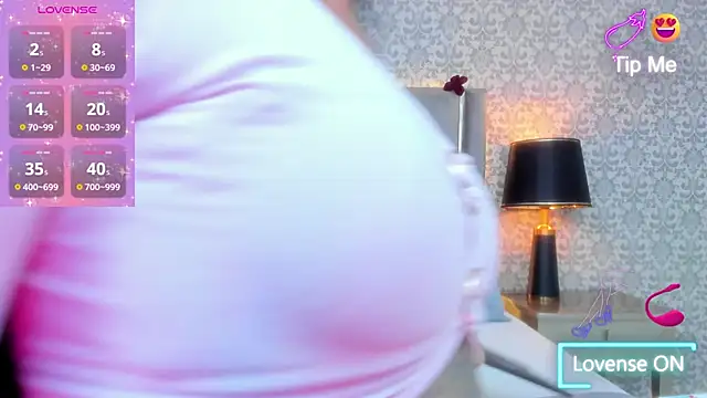 KoralBlum online show from 12-14-25, 01:44