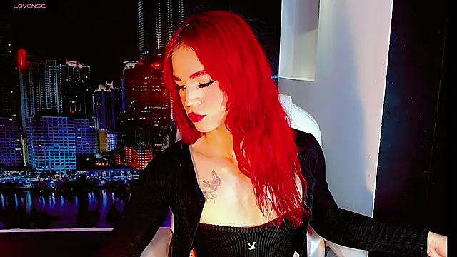 Snapshot of Saraa_Jone chatting on 11-19-25, 12:27 Saraa Jone online show from 11-19-25, 12:27