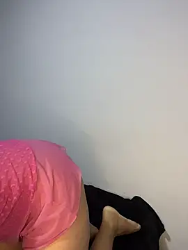 Snapshot of SaraMistick chatting on 01-08-26, 09:44 SaraMistick online show from 01-08-26, 09:44