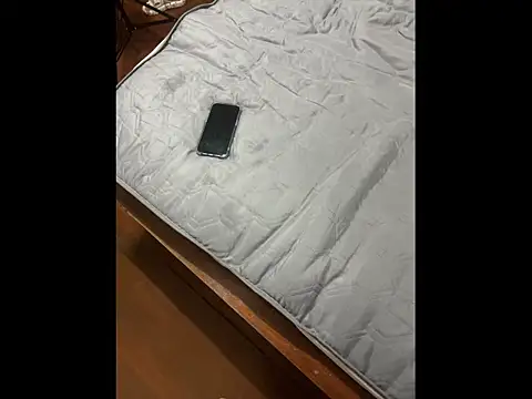 Snapshot of zghn88 chatting on 10-21-25, 01:01 zghn88 online show from 10-21-25, 01:01