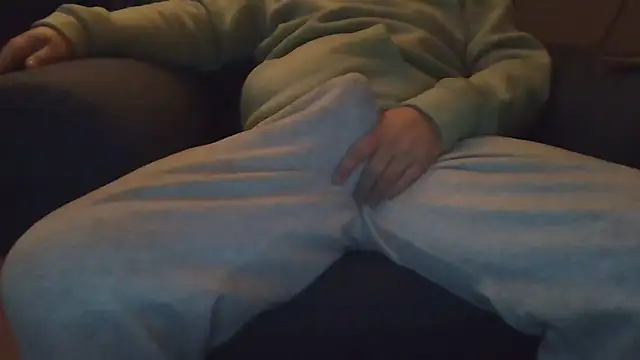 Snapshot of hot-brabo chatting on 11-02-25, 06:21 hot-brabo online show from 11-02-25, 06:21