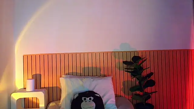 emma web  online show from 06-12-26, 12:04