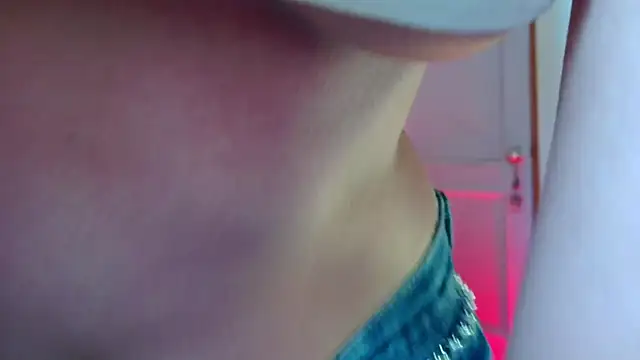 emma web  online show from 07-24-26, 04:16