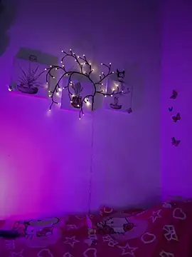 Solaangel  online show from 12-21-25, 12:07