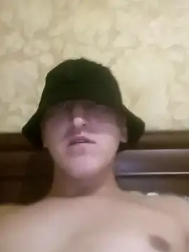 Snapshot of kalambu3 chatting on 10-04-25, 12:19 kalambu3 online show from 10-04-25, 12:19