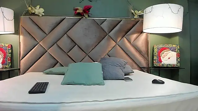 Snapshot of Dickie_Dicking chatting on 12-17-25, 09:54 Dickie Dicking online show from 12-17-25, 09:54