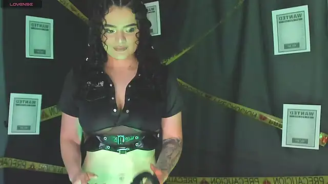 KylieJenkins online show from 10-31-25, 01:12