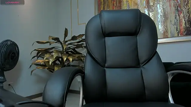 EmilyJohnsonX1 online show from 11-15-25, 03:48