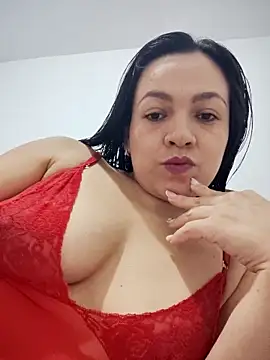 Snapshot of LindaSalo33 chatting on 10-12-25, 08:30 LindaSalo33 online show from 10-12-25, 08:30