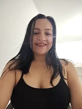 LindaSalo33 online show from 11-13-25, 02:21