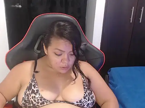 emily sexxx online show from 10-13-25, 03:50